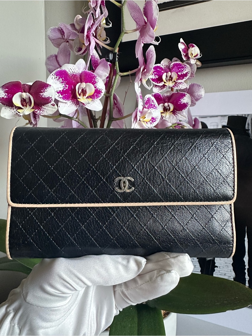 Authentic Chanel Bicolor Diamond Quilted Long Flap Wallet + WOC Conversion Kit - Picture 3 of 17